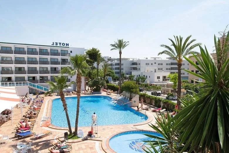 Ibiza en 5 días y 4 noches: qué ver, dónde ir y cómo no perderte nada