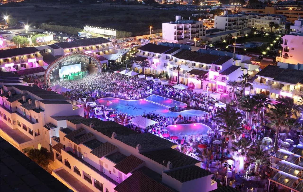 Las Mejores Discotecas de Ibiza: ¡La Fiesta Nunca Termina!